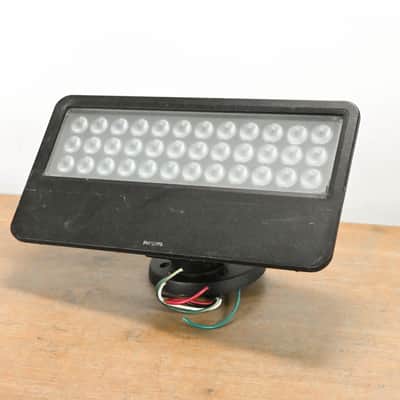 Philips iW Blast12 Powercore Frosted Lens LED Fixture CG011P6 image 1