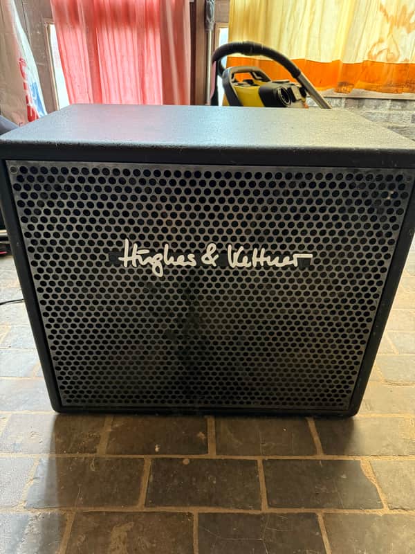 Hughes & Kettner Bass custom 410H image 1