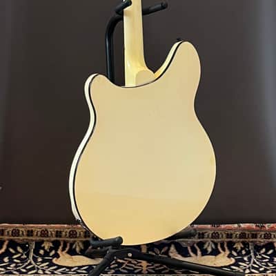 1990 Rickenbacker 360 image 10