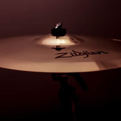 Zildjian 18" A Custom Fast Crash image 3