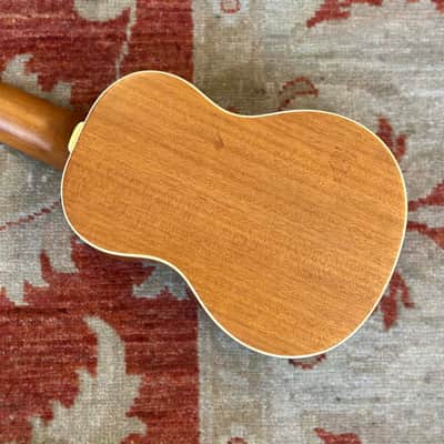 Tokai Cats Eyes CEU35 Ukulele image 4