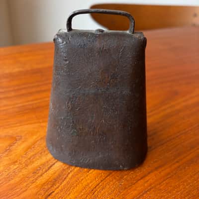Vintage 1900s 4.5" Steel Cowbell Unmarked - See Video! image 4