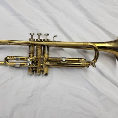 Getzen Bb Brass Lacquer Trumpet, Model 90 Deluxe, Circa 1950's image 1