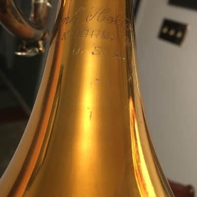 SUMMER DEAL RARE LARGE BORE HOLTON MODEL 51 TRUMPET ORIGINAL FINISH COMPRESSION FINE LARGEST BORE HOLTON MADE ELKGART MADE WITH GOOD CASE image 1