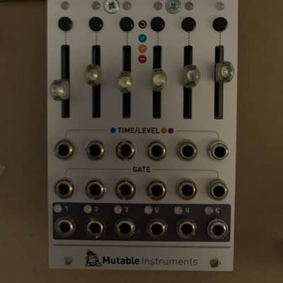 Mutable Instruments Stages - Silver image 2
