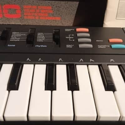 Casio SK-10 32-Key Sampling Keyboard image 3