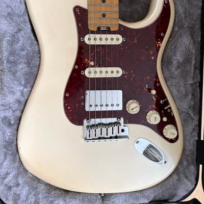 Fender American Elite Stratocaster HSS Shawbucker imagen 8