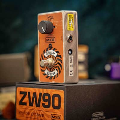 MXR ZW90 Zakk Wylde Phase 2010s - Orange Graphic image 2
