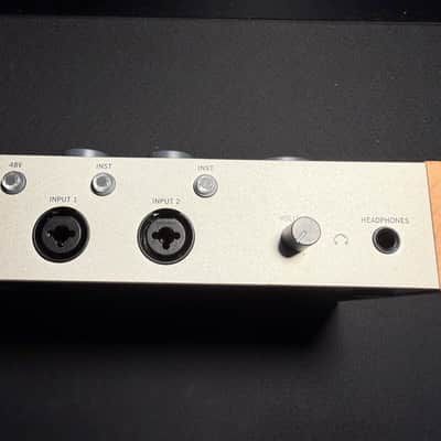 Universal Audio Volt 276 USB-C Audio Interface 2021 - Present - Tan / Gray image 2