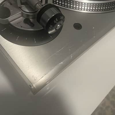 Stanton STR8-100 Direct Drive Turntables - Silver image 4