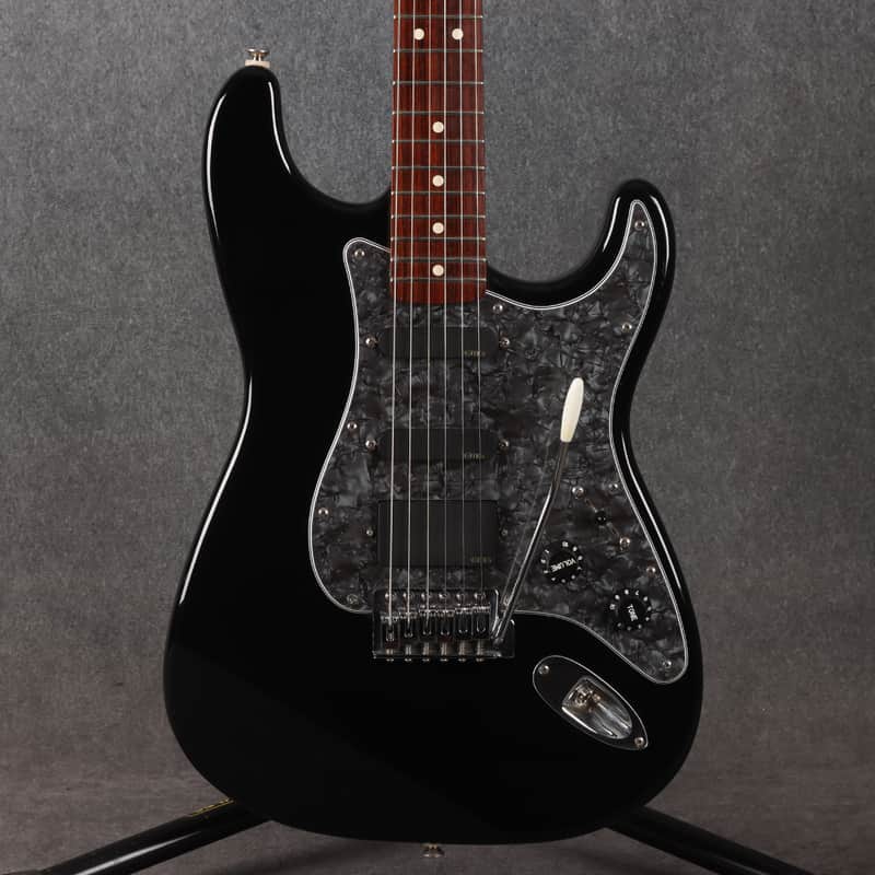 Fender Mexican Standard Stratocaster - Black - 2nd Hand (169786)