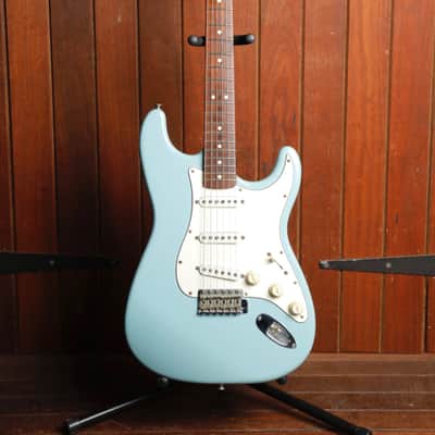 Fender Classic Player '60s Stratocaster Sonic Blue Electric Guitar 2006 Pre-Owned image 2