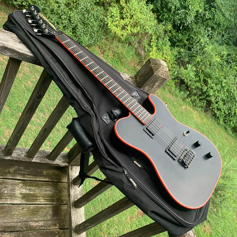 RARE Washburn Tour 24 Chicago 1984 Black/Red Binding and Dots
