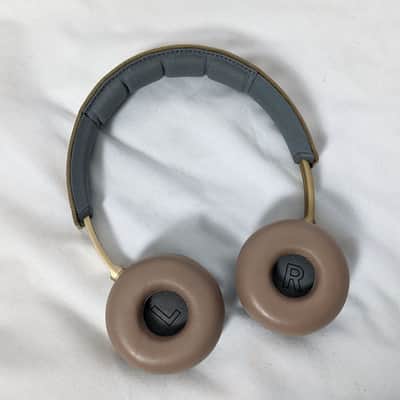 B&O Bang and Olusfen 3rd Generation Beoplay H8 Bluetooth 4.2 Noise Cancelling Headphones image 3