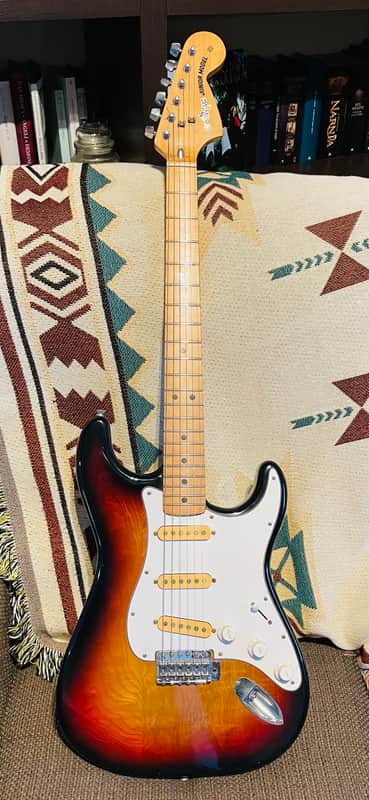 El Maya RARE 1975 Stratocaster Japan | Reverb France