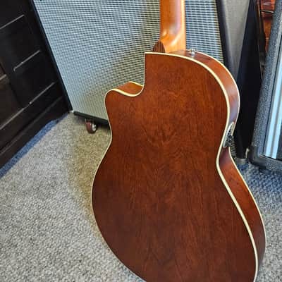 La Patrie/Godin Arena Mahogany CW QIT - Natural Matte image 3