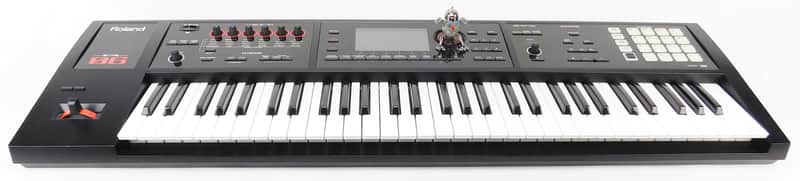 Roland FA-06 Synthesizer 61-Key Keyboard Workstation + Sehr Gut + 2 J Garantie image 1