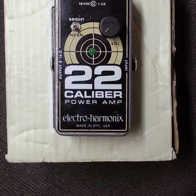 Electro-Harmonix EHX 22 Caliber pedal sized power amp image 2
