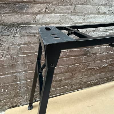 Liquid Stands Adjustable Keyboard Stand – Expandable Width – Heavy-Duty Steel – Good Condition image 3