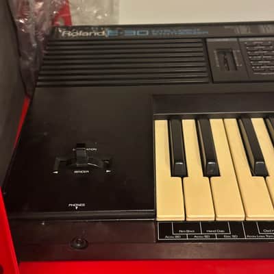 Roland E-30 image 1