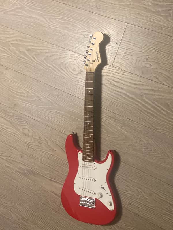 Squier Squier Bullet Stratocaster HT 2019 - Fiesta red image 1