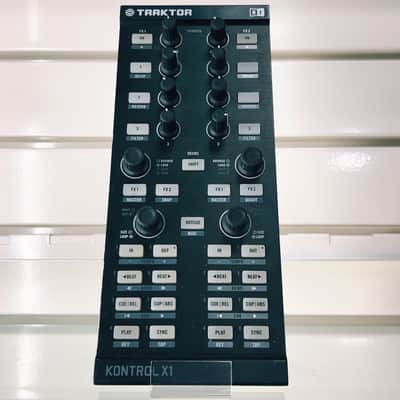 Native Instruments Traktor Kontrol X1 2010s - Black image 1