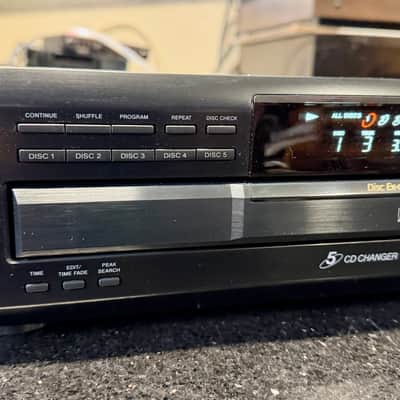 Sony CDP-CE235 Digital Optical Out 5-Disc Changer CD Player; Tested SEE VIDEO image 3