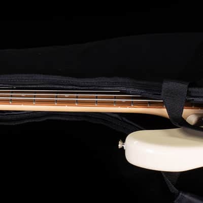 Fender Deluxe Active Jazz Bass Olympic White Pau Ferro (791) image 7