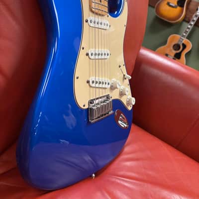 2004 50th Anniversary Fender American Series Stratocaster with Maple Fretboard Chrome Blue image 6