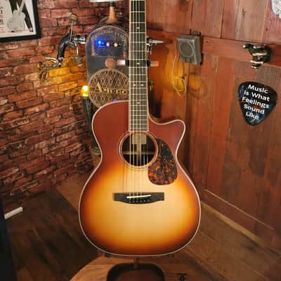 Vintage 3 OMc SR SB 116327 with FREE Furch Guitar Strap and Original CNR image 1