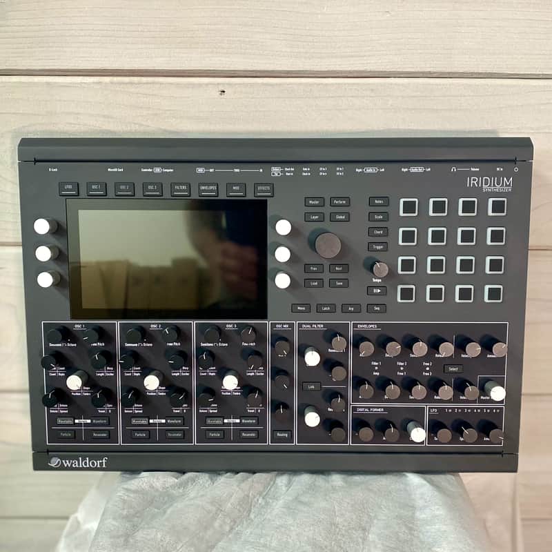 Waldorf Iridium Desktop Synthesizer - Black image 1