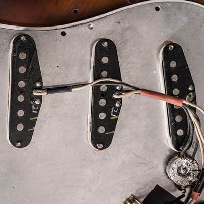 Fender Used American Vintage '62 Reissue Strat '82 image 7