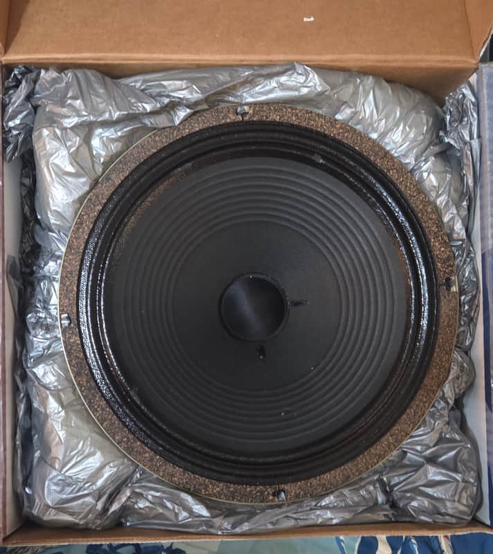 Celestion G12M Greenback 12" 25-Watt 8ohm Guitar Amp Speaker 2020s - White image 1