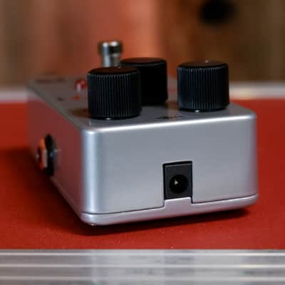 Electro-Harmonix Ram's Head Big Muff Pi - Silver image 8