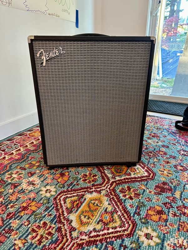 Fender Rumble 200 V3 200-Watt 1x15" Bass Combo 2015 - Present