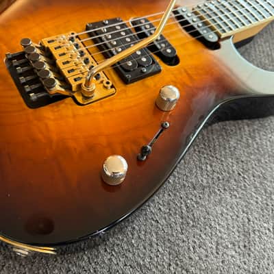 Jackson USA Dinky DK1 HSS Quilted Maple Top Tobacco Sunburst Finish 1997 OHSC image 11