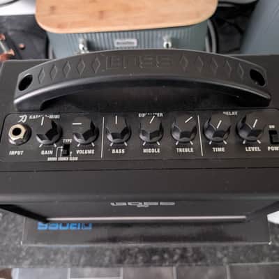 Boss KTN-MINI Katana Mini 7-Watt 1x4" Modeling Guitar Combo 2017 - Present - Black image 3