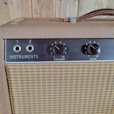 Fender Princeton 6G2 1962 w/ footswitch Near Mint - Brown Tolex image 8