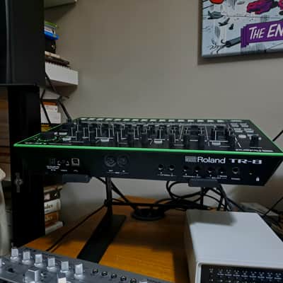 Roland AIRA TR-8 Rhythm Performer Drum Machine 2014 - Present - Black image 4