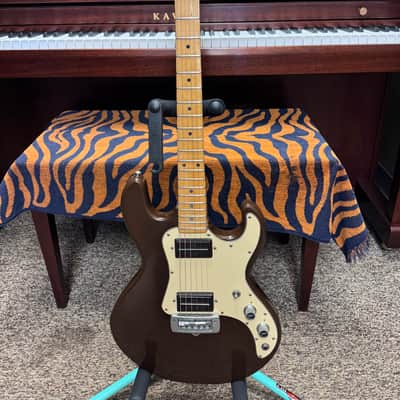 Peavey T-15 1981-83 Root Beer Metallic w/ Original Case image 4