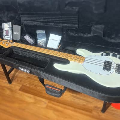 Ernie Ball Music Man Stingray Retro 70s 2024 - White - MINT image 7