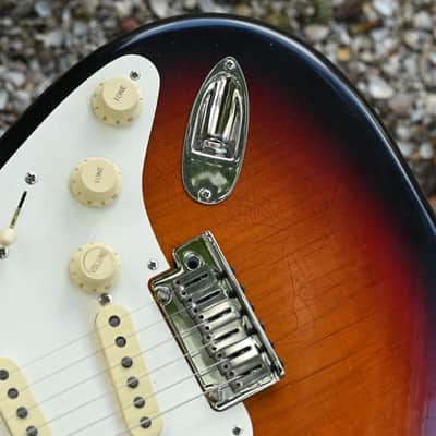 Fender American Ultra Luxe Vintage '50s Stratocaster - 3-Color Sunburst image 9