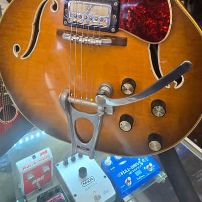 Harmony H-71 Semi Hollow 1958-1964 - Tobacco Burst image 10