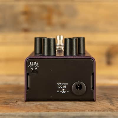 Fender The Pelt Fuzz - Dual Voice Silicon Transistor Fuzz Effect Pedal - Compact, tough, and fuzzy image 4