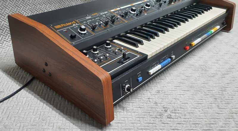 Roland Jupiter 4 ✅MIDI upgrade optional ✅ Legendary early Compunicator Synth ✅ Raw & Screaming 70s Analog Power ✅ Fully Checked & Cleaned ✅ Iconic Thick Chorus Engine ✅ Worldwide Shipping - Roland Jupiter 4 image 1