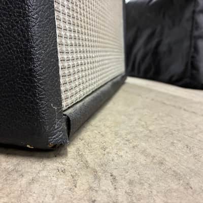 1978 Fender Champ 6-Watt 1x8" Guitar Combo Silverface image 4