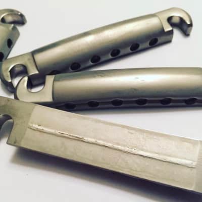 Hand aged Gibson Historic PTTP-060 Aluminium Lightweight Tailpiece w/posts, relic, stoptail | 59 Parts image 6
