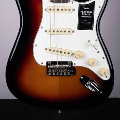 Fender Player II Stratocaster - 3-Color Sunburst with Rosewood Fingerboard image 1