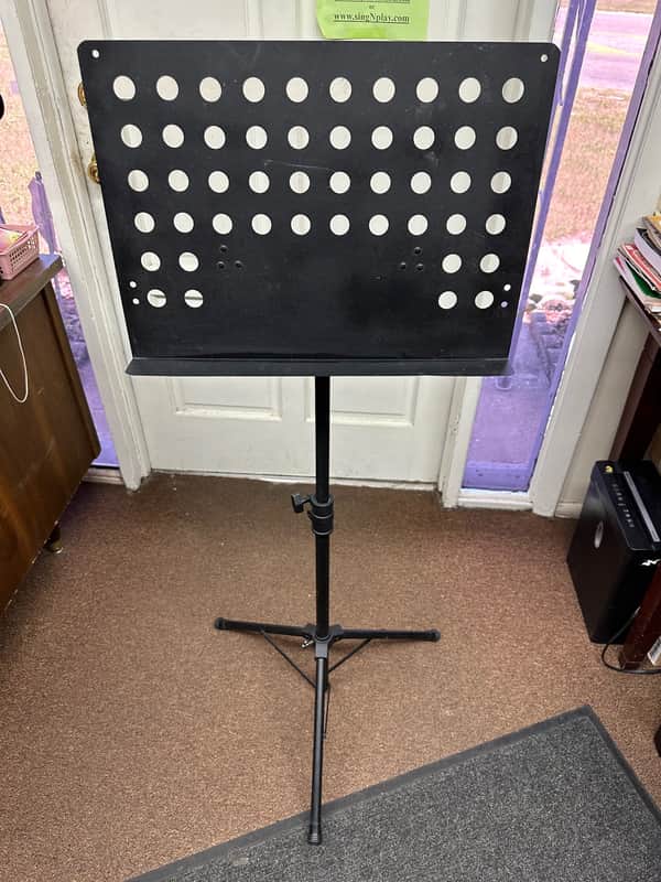 Used Maestro Music Stand Local Pickup image 1