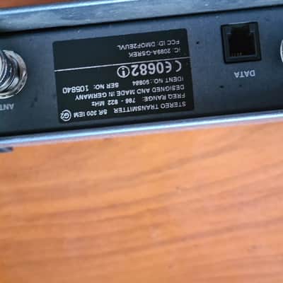 Sennheiser Sennheiser SR 300 IEM G2 Stereo Transmitter UHF 786-822MHz Rack image 5